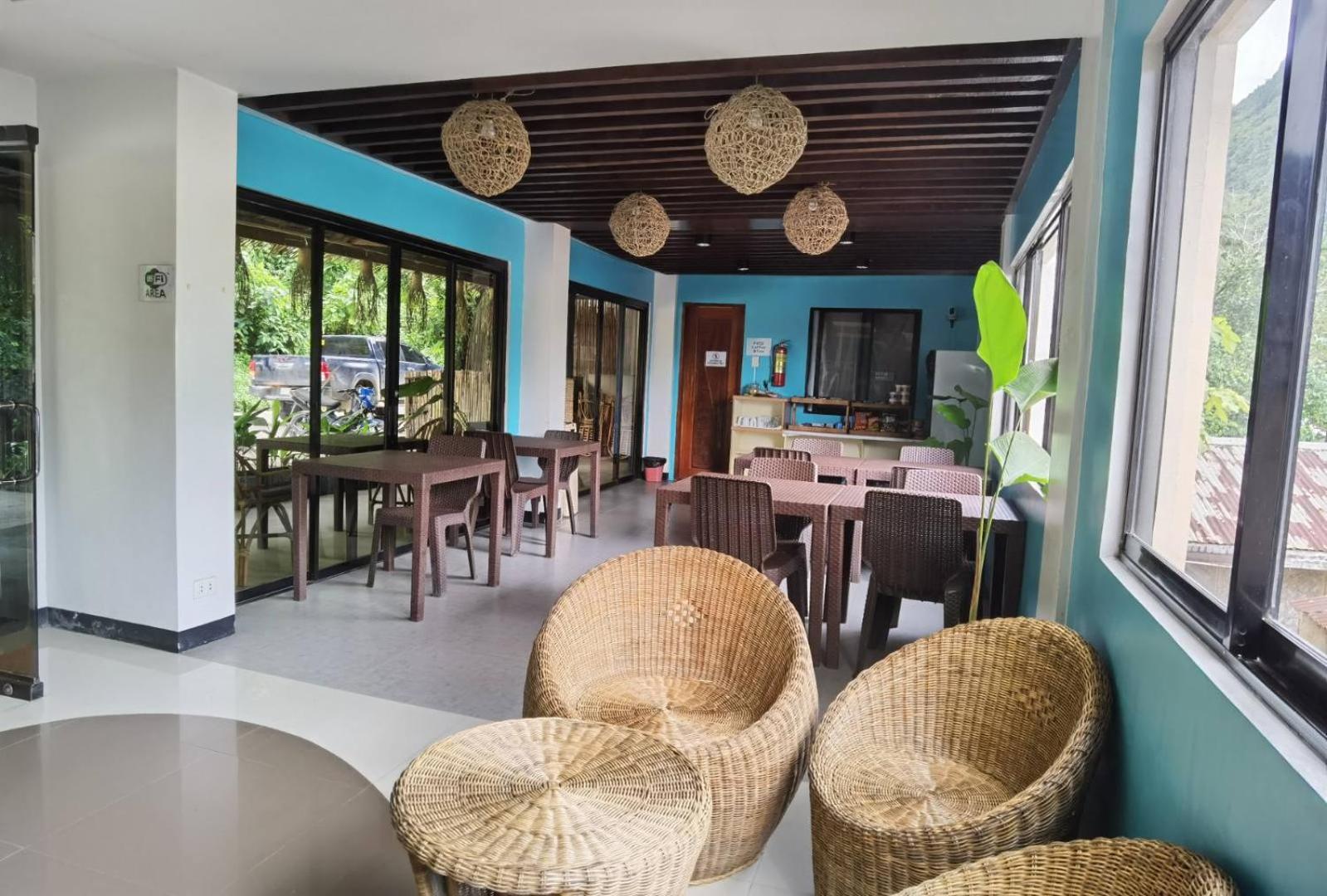 Amos Pili Tree Inn Powered By Cocotel El Nido Kültér fotó